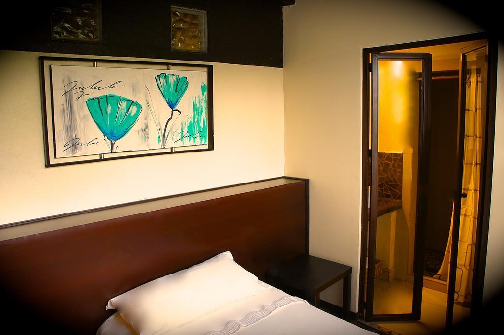 Aztic Hotel And Executive Suites 멕시코 시 객실 사진